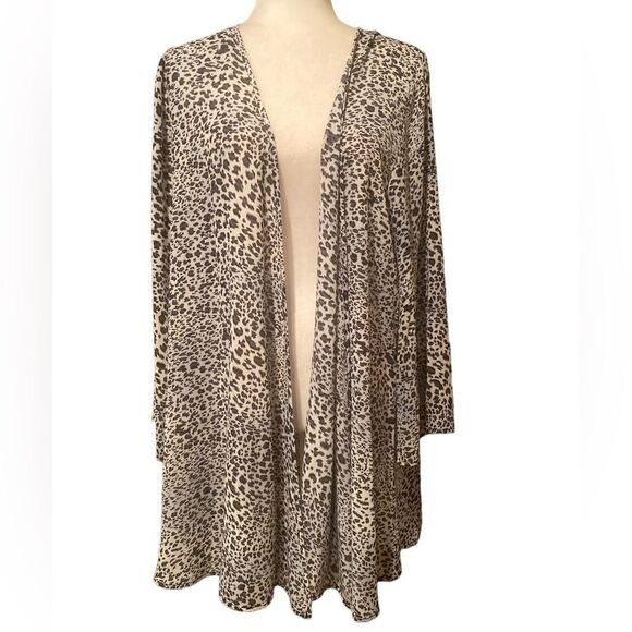 Black & White Leopard Print Kimono - Picture 1 of 8